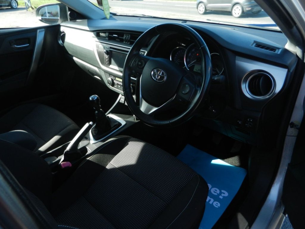 Used Toyota Auris 2014 for sale - 77976605: Photo 8