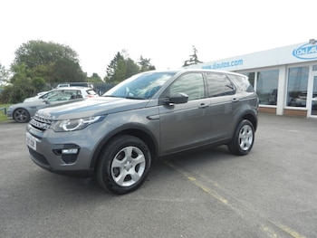 Used Land Rover Discovery Sport 2017 for sale - 75503060: Photo