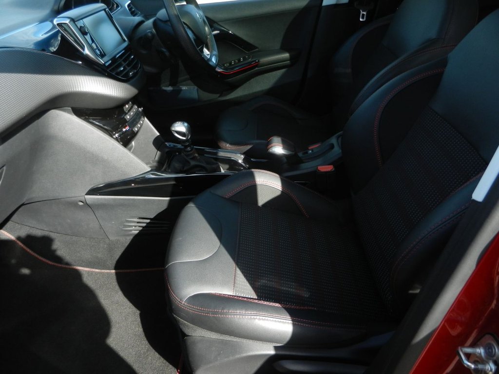 Used Peugeot 2008 2017 for sale - 78030367: Photo 8