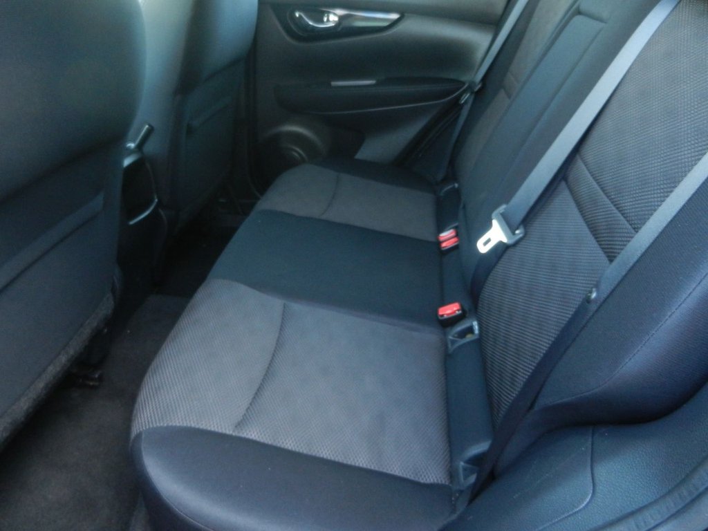 Used Nissan Qashqai 2014 for sale - 76010335: Photo 9