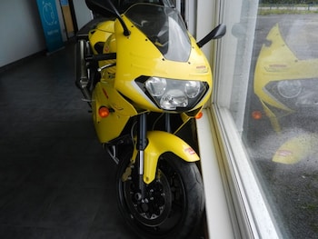 Used Aprilia RSV 1000 2000 for sale - bike-69514605: Photo