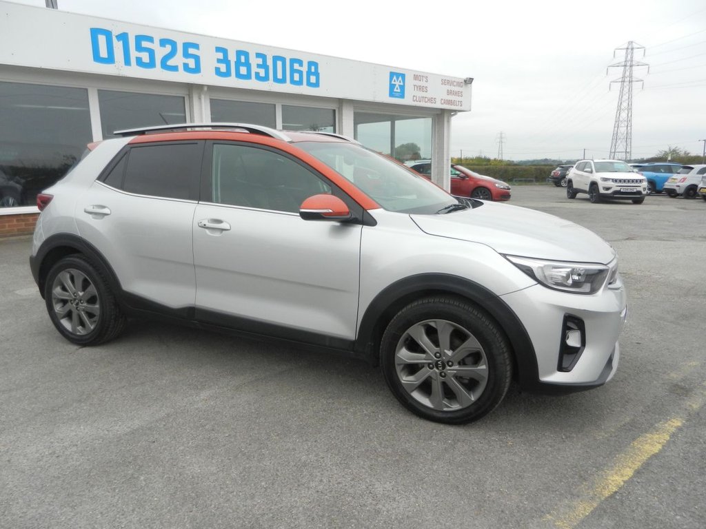 Used Kia Stonic 2018 for sale - 76245273: Photo 1