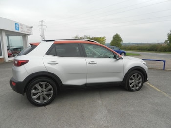 Used Kia Stonic 2018 for sale - 76245273: Photo 2