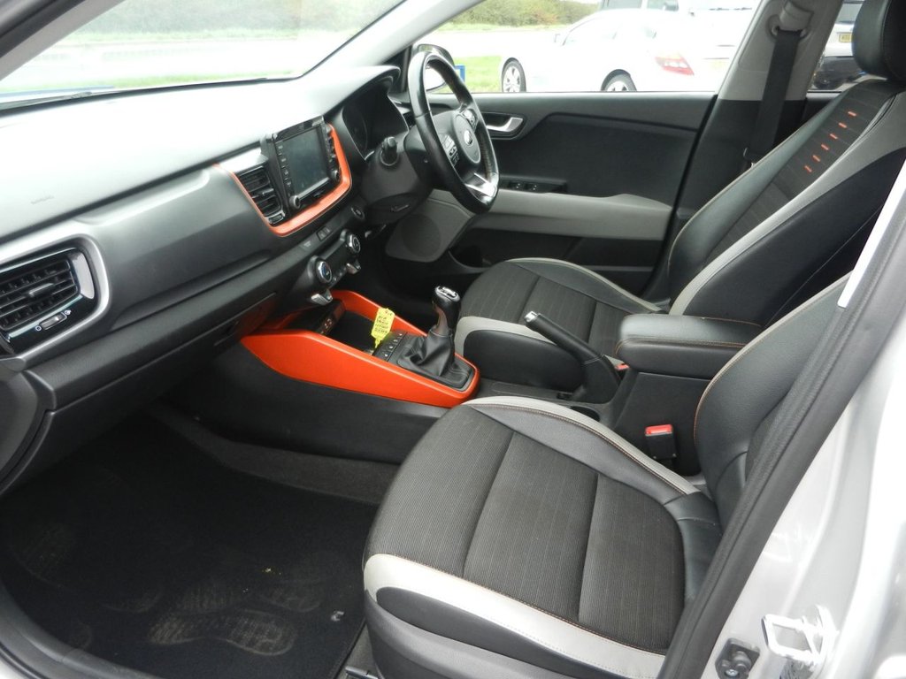 Used Kia Stonic 2018 for sale - 76245273: Photo 8