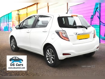 Used Toyota Yaris 2014 for sale - 76441622: Photo