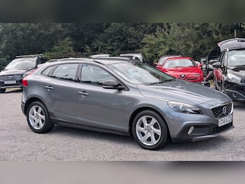 Used Volvo V40 2014 for sale - 79790700: Photo