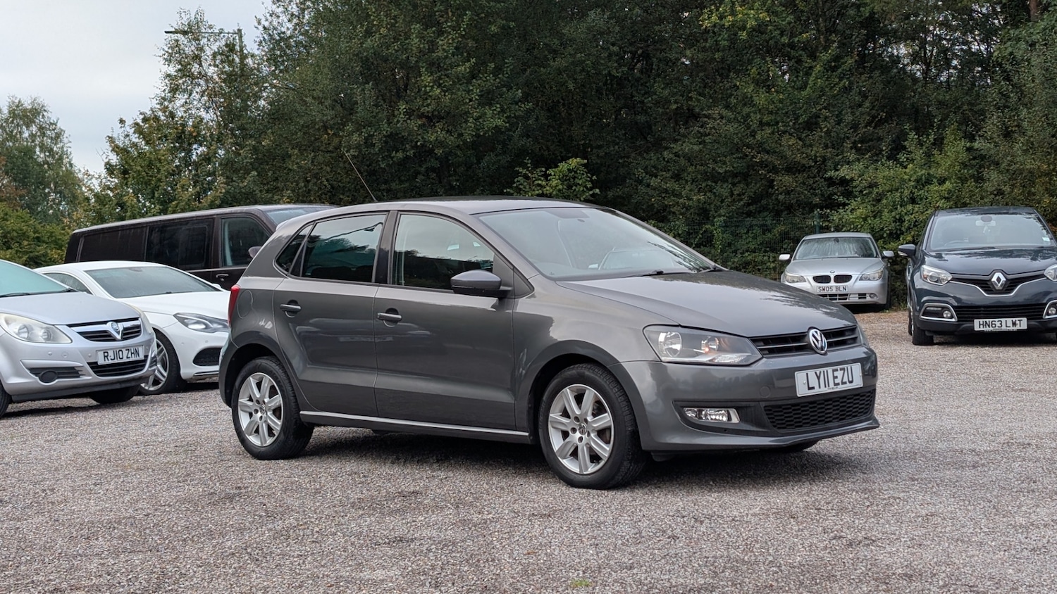 Used Volkswagen Polo 2011 for sale - 76218714: Photo 2