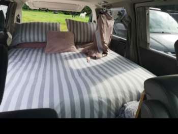 Used Nissan Elgrand  for sale - 75304601: Photo