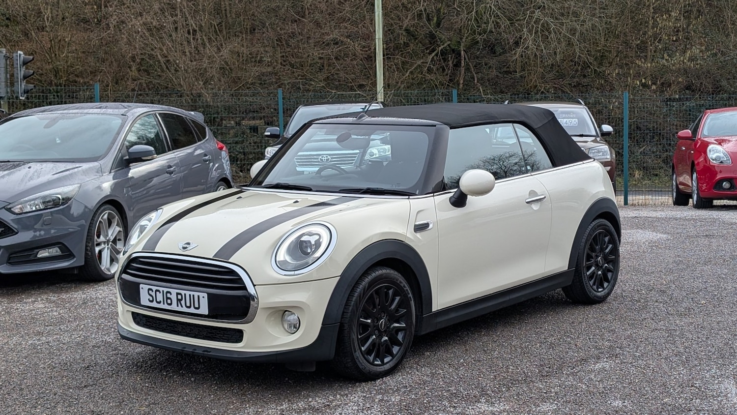Used MINI Convertible 2016 for sale - 77579280: Photo 4