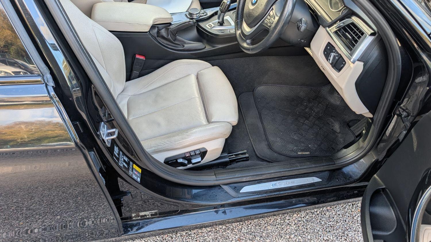 Used BMW 3 Series 2016 for sale - 76379023: Photo 11