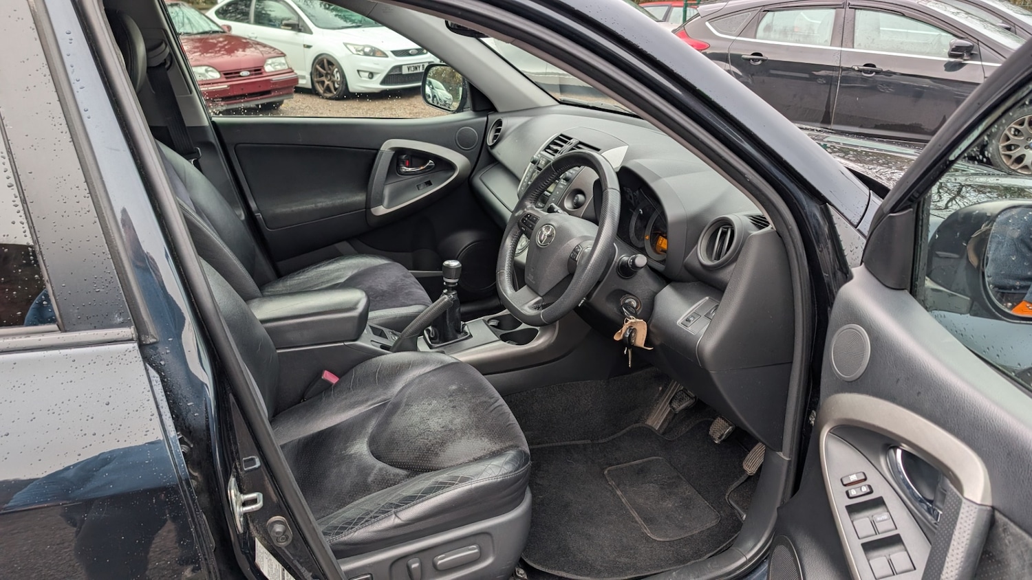 Used Toyota RAV4 2011 for sale - 77541548: Photo 11