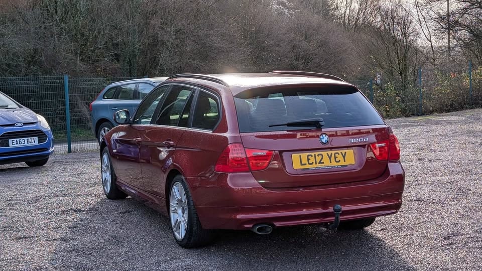 Used BMW 3 Series 2012 for sale - 76967104: Photo 2