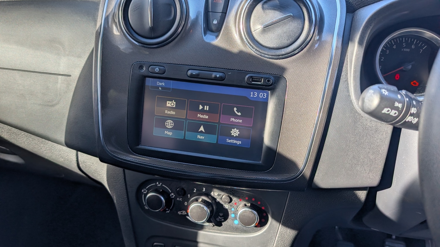 Used Dacia Sandero Stepway 2017 for sale - 76374272: Photo 20