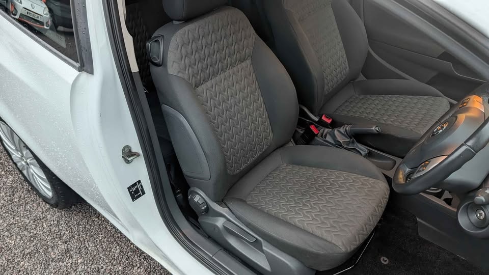 Used Vauxhall Corsa 2013 for sale - 77704335: Photo 12