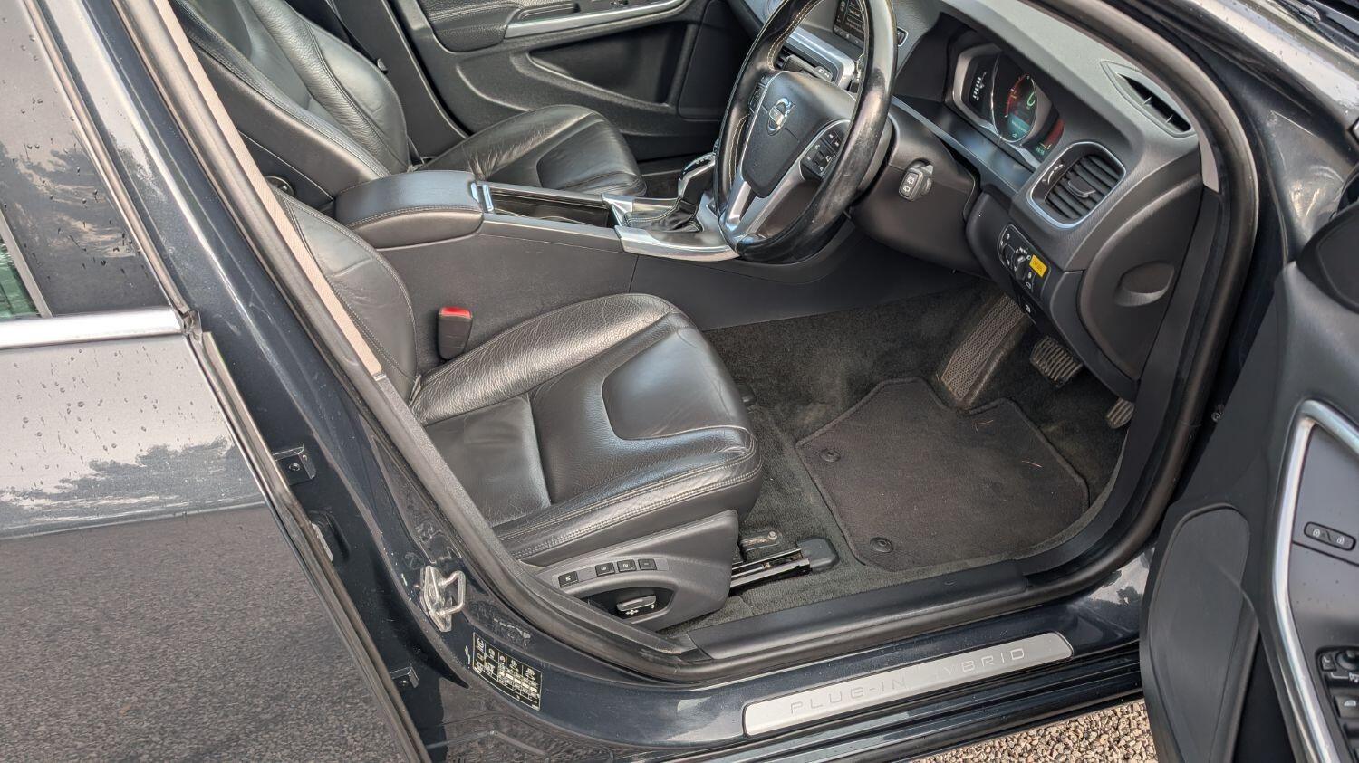 Used Volvo V60 2013 for sale - 76379035: Photo 12