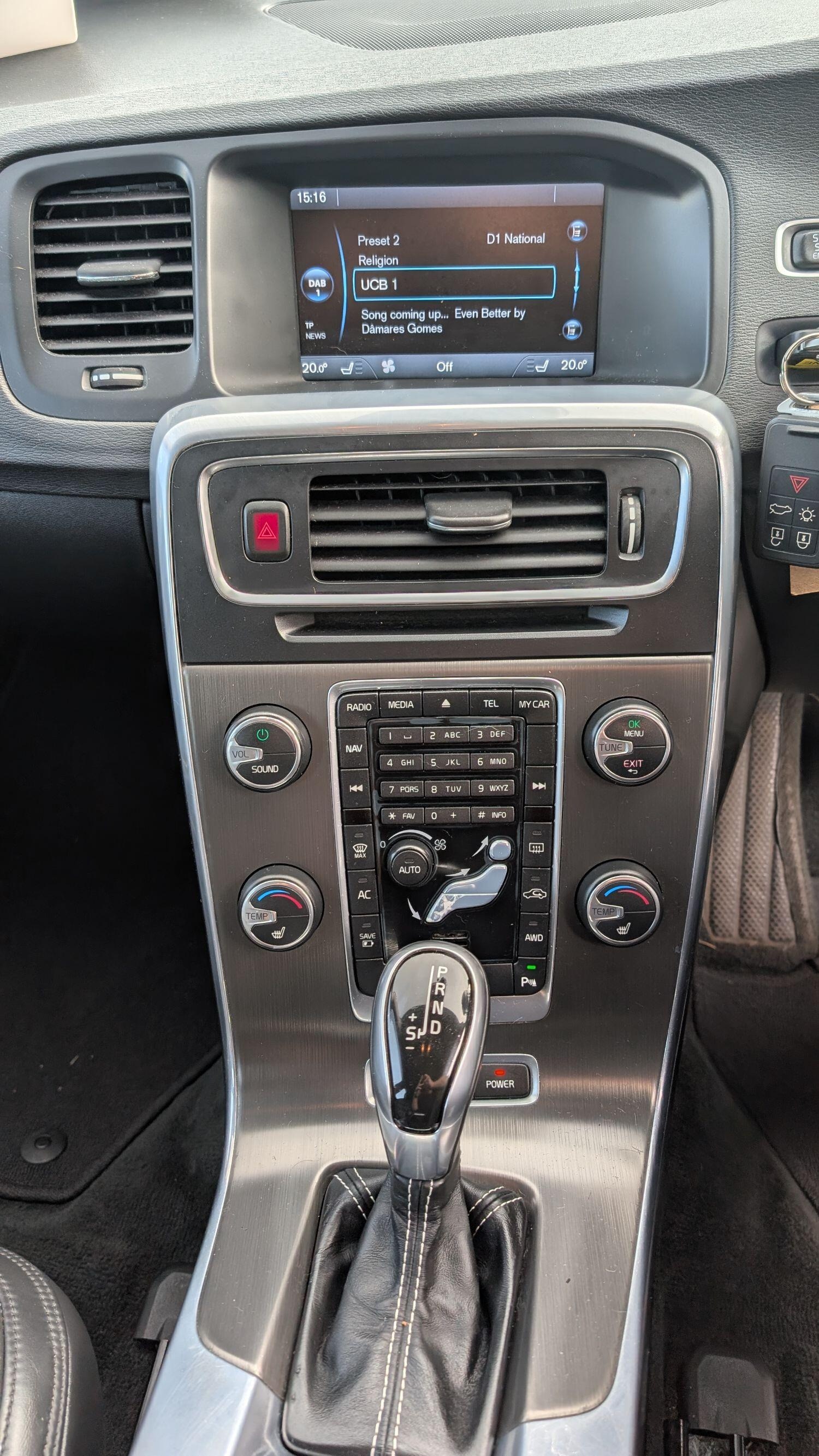 Used Volvo V60 2013 for sale - 76379035: Photo 15