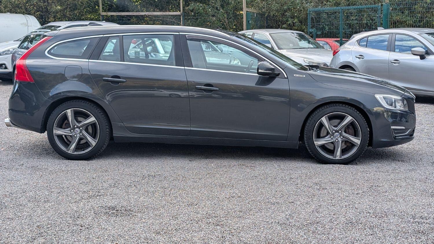 Used Volvo V60 2013 for sale - 76379035: Photo 5