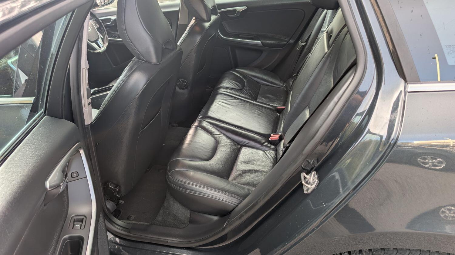 Used Volvo V60 2013 for sale - 76379035: Photo 7