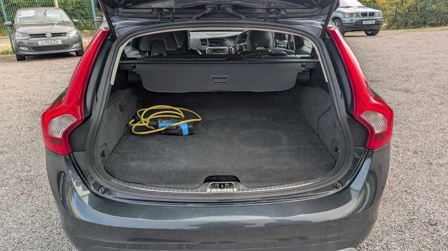 Used Volvo V60 2013 for sale - 76379035: Photo 9