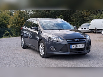 2011 (61) - 1.6 125 Zetec 5dr
