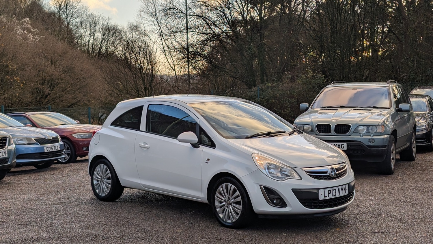 Used Vauxhall Corsa 2013 for sale - 76937894: Photo 2