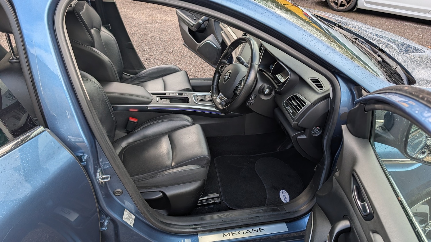 Used Renault Megane 2017 for sale - 77880826: Photo 12