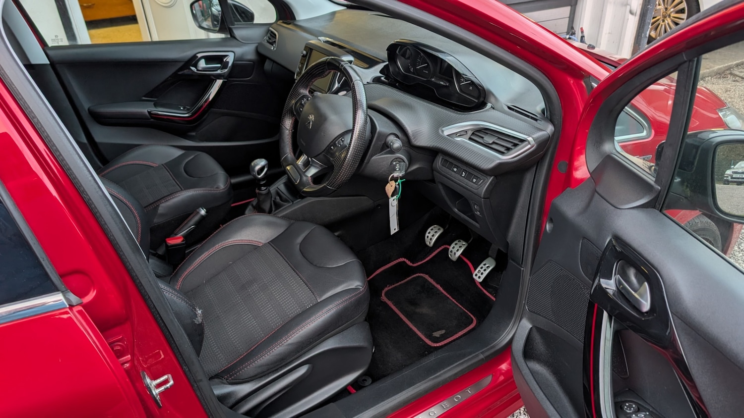 Used Peugeot 208 2018 for sale - 77251440: Photo 16