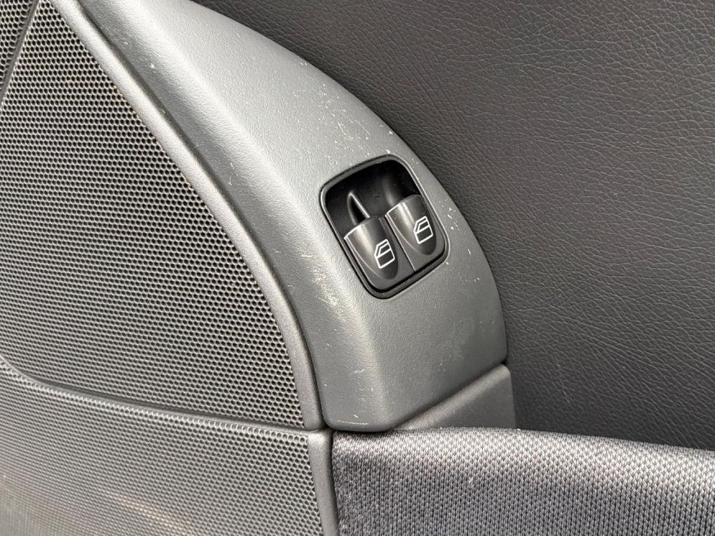 Used Mercedes-Benz C Class 2003 for sale - 78200088: Photo 30