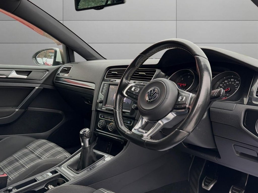 Used Volkswagen Golf 2014 for sale - 78200168: Photo 16