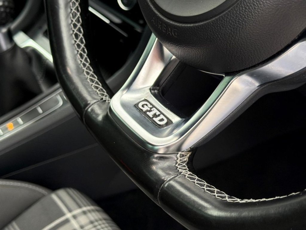 Used Volkswagen Golf 2014 for sale - 78200168: Photo 22