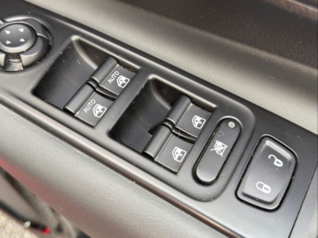 Used Jeep Renegade 2021 for sale - 78199862: Photo 35