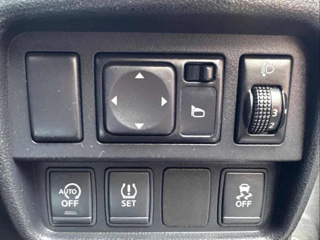 Used Nissan Juke 2015 for sale - 78200330: Photo 33