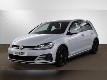 Used Volkswagen Golf 2018 for sale - 78637834: Photo