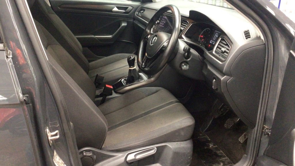 Used Volkswagen T-Roc 2018 for sale - 78200059: Photo 15