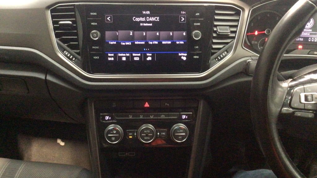 Used Volkswagen T-Roc 2018 for sale - 78200059: Photo 18