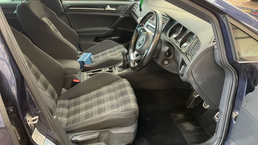 Used Volkswagen Golf 2014 for sale - 78200251: Photo 16