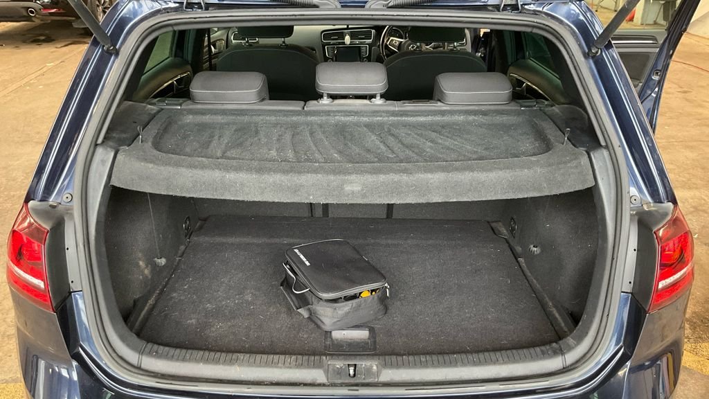 Used Volkswagen Golf 2014 for sale - 78200251: Photo 23