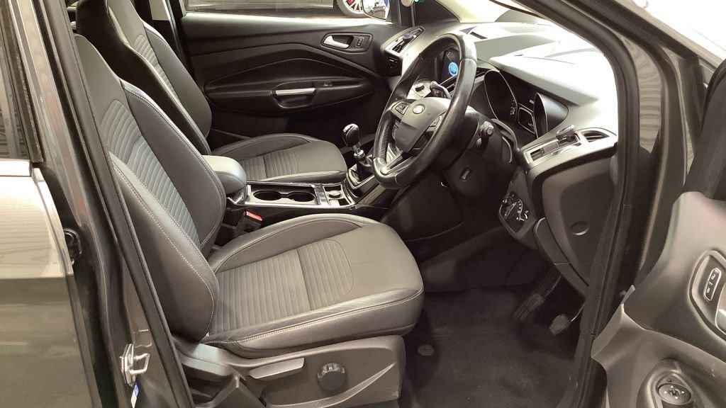 Used Ford Kuga 2018 for sale - 78200335: Photo 14