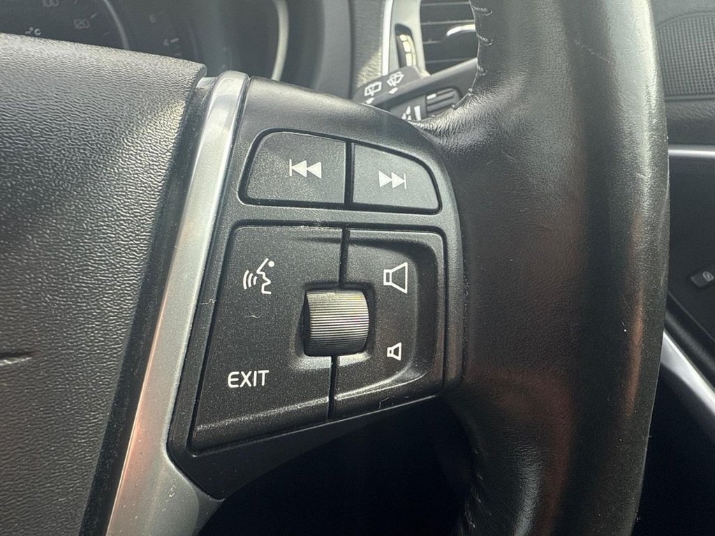 Used Volvo V40 2015 for sale - 78200369: Photo 19