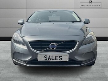 Used Volvo V40 2015 for sale - 78200369: Photo