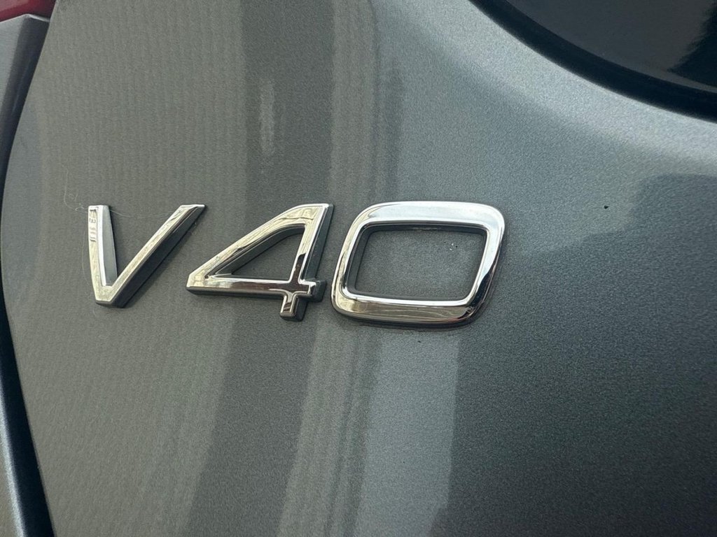 Used Volvo V40 2015 for sale - 78200369: Photo 42