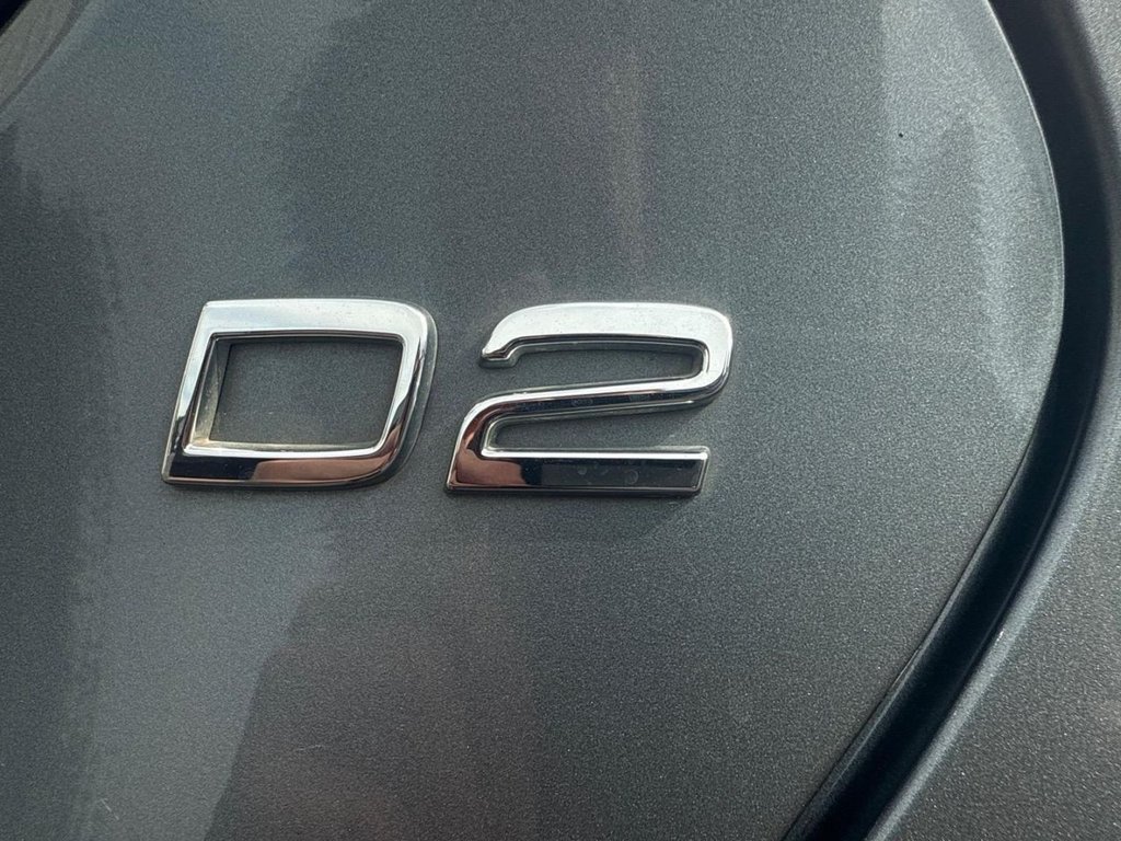 Used Volvo V40 2015 for sale - 78200369: Photo 43