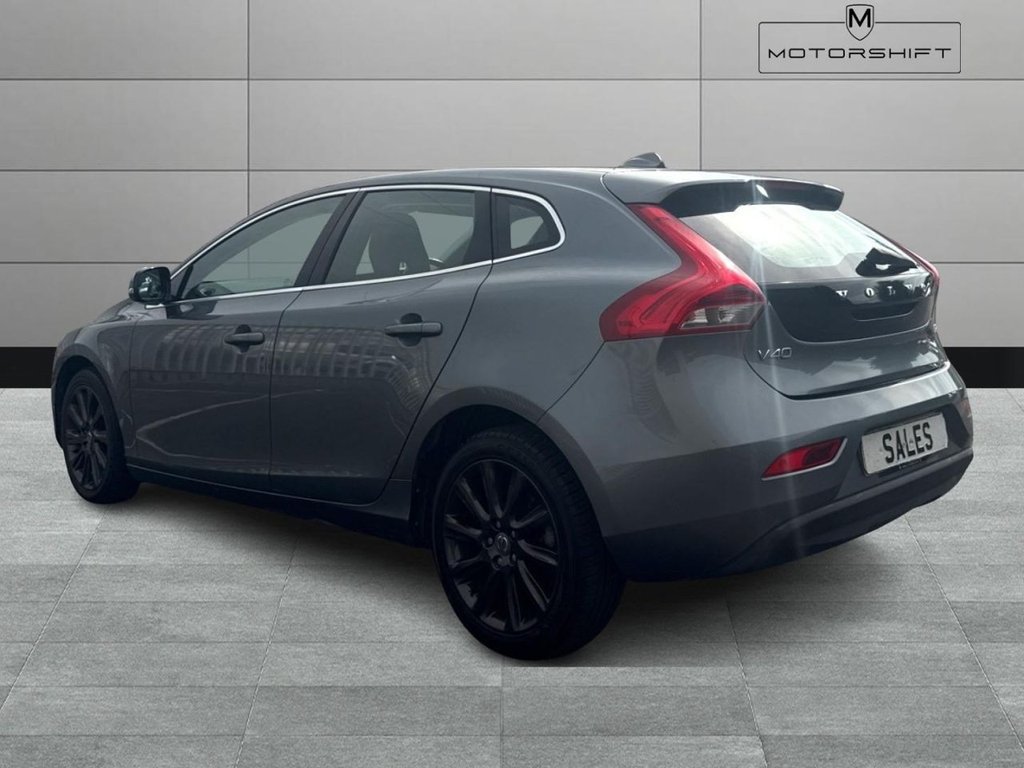 Used Volvo V40 2015 for sale - 78200369: Photo 9