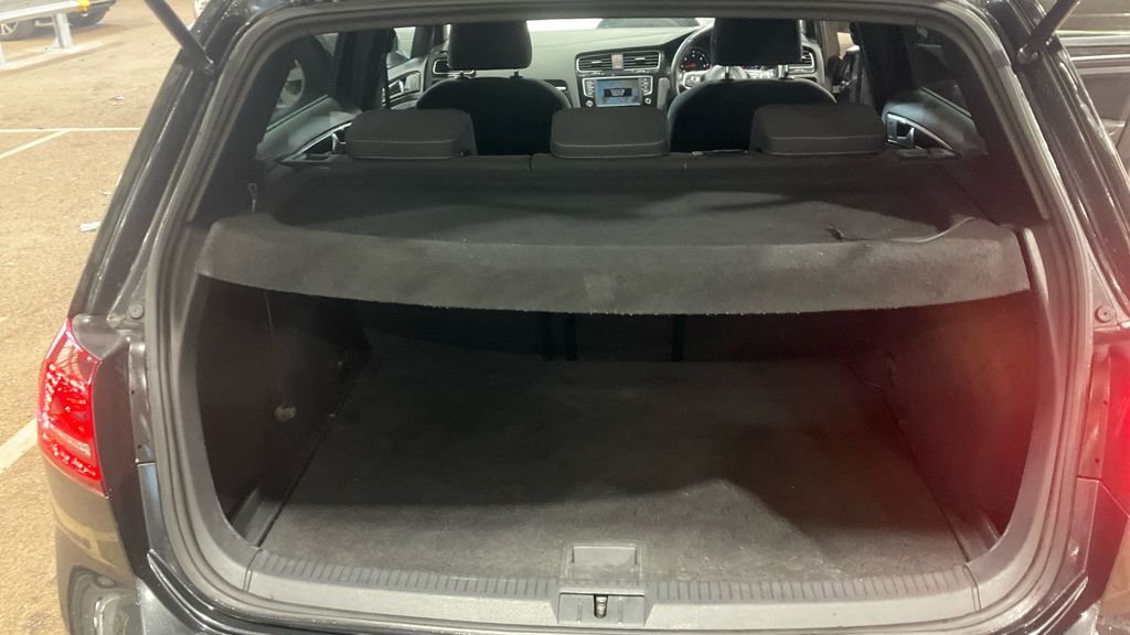 Used Volkswagen Golf 2016 for sale - 78200110: Photo 24