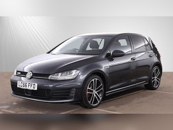 Used Volkswagen Golf 2017 for sale - 78200110: Photo