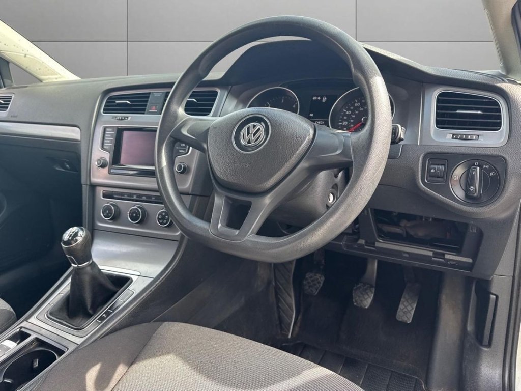 Used Volkswagen Golf 2014 for sale - 78200296: Photo 15