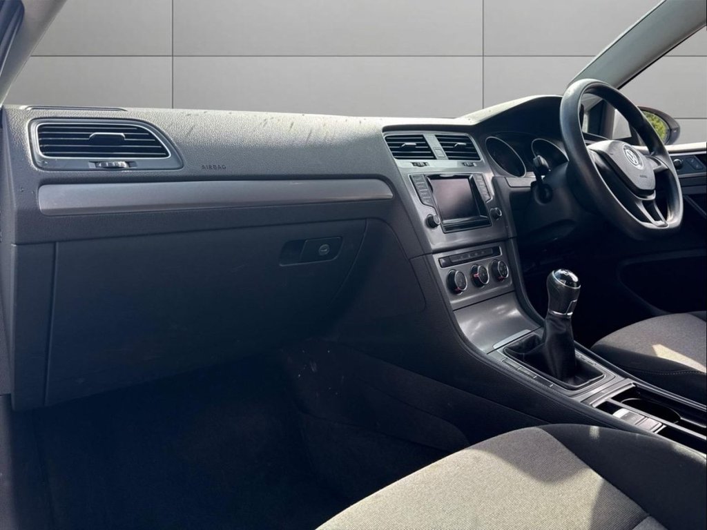 Used Volkswagen Golf 2014 for sale - 78200296: Photo 16