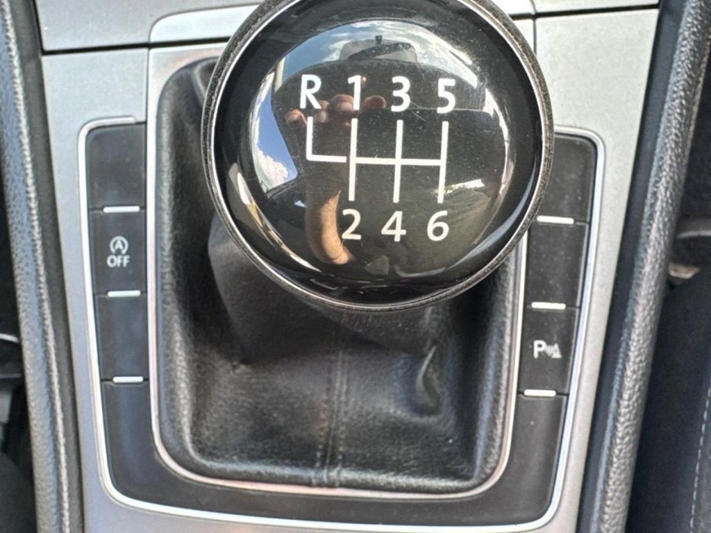 Used Volkswagen Golf 2014 for sale - 78200296: Photo 28