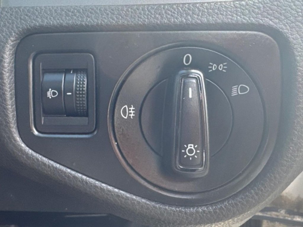 Used Volkswagen Golf 2014 for sale - 78200296: Photo 34