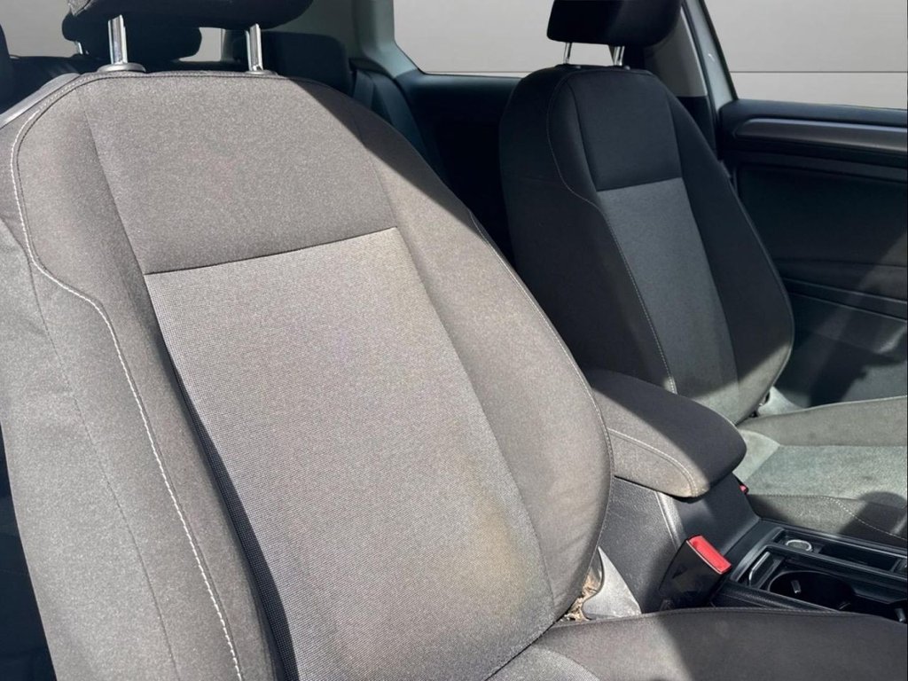 Used Volkswagen Golf 2014 for sale - 78200296: Photo 40